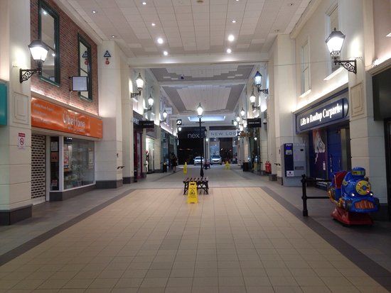 Fairhill Shopping Centre