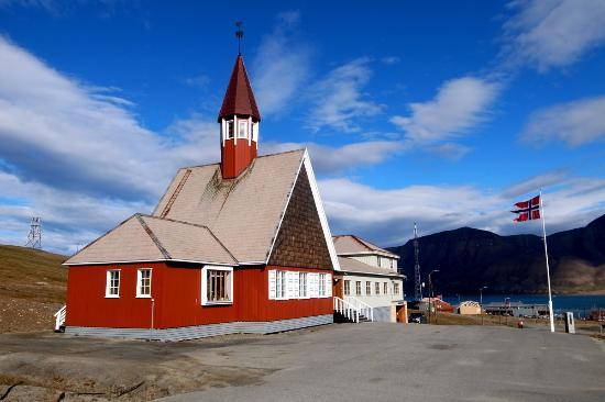 Svalbard Kirke