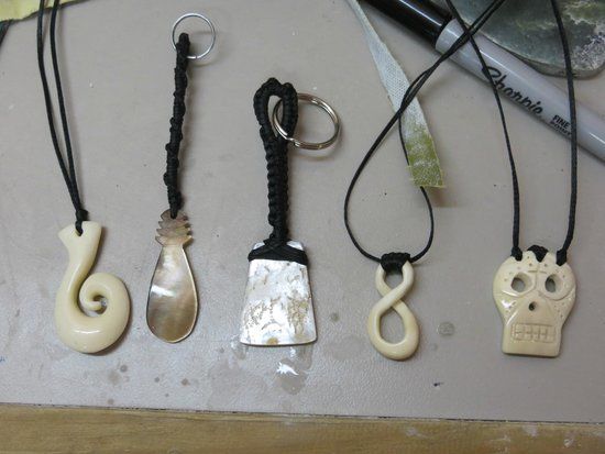 Bonz 'N' Stonz Carving Studio