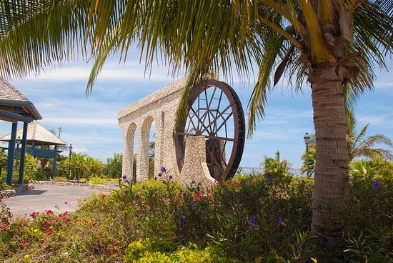 The Shoppes at Rose Hall