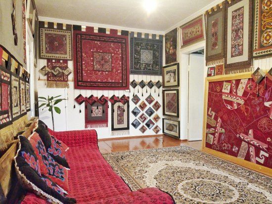 SAIMALUU TASH Art Gallery