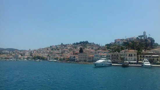 Poros Port