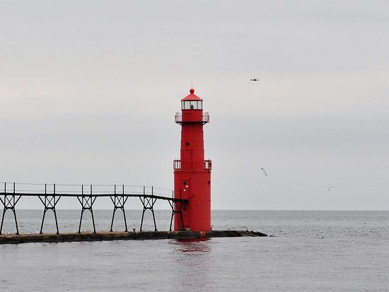 Algoma Pierhead Lighthouse