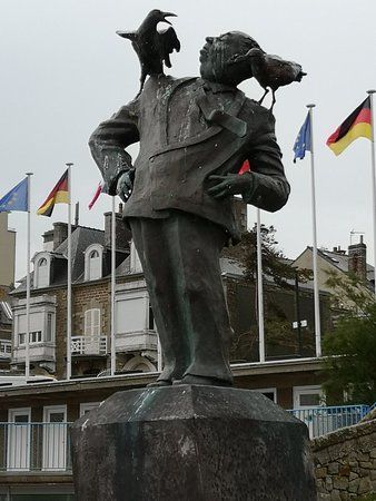 Statue d'Alfred Hitchcock