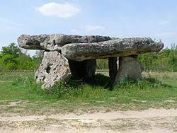 Dolmen de Garde-Epee