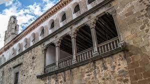 Palacio De Los Manrique De Lara