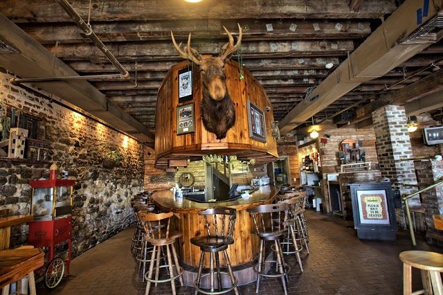 Spanky's Pizza Galley & Saloon