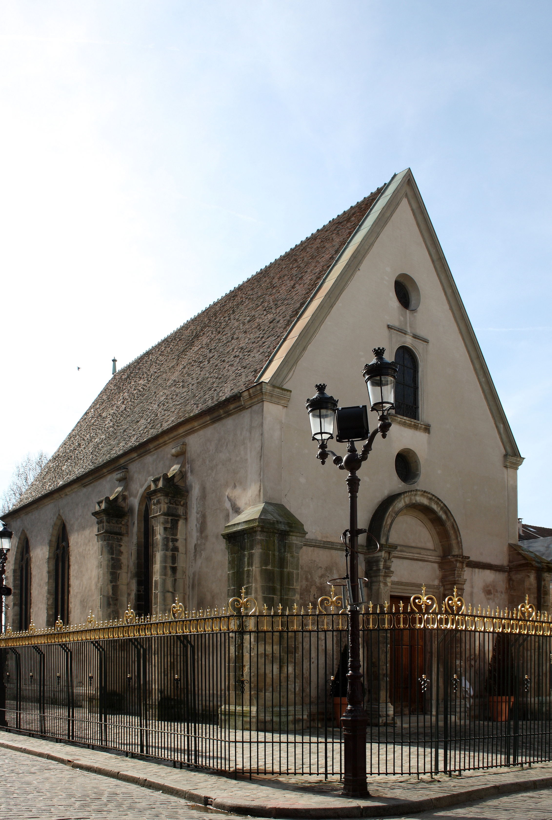église Notre-Dame-de-Pitié de Puteaux