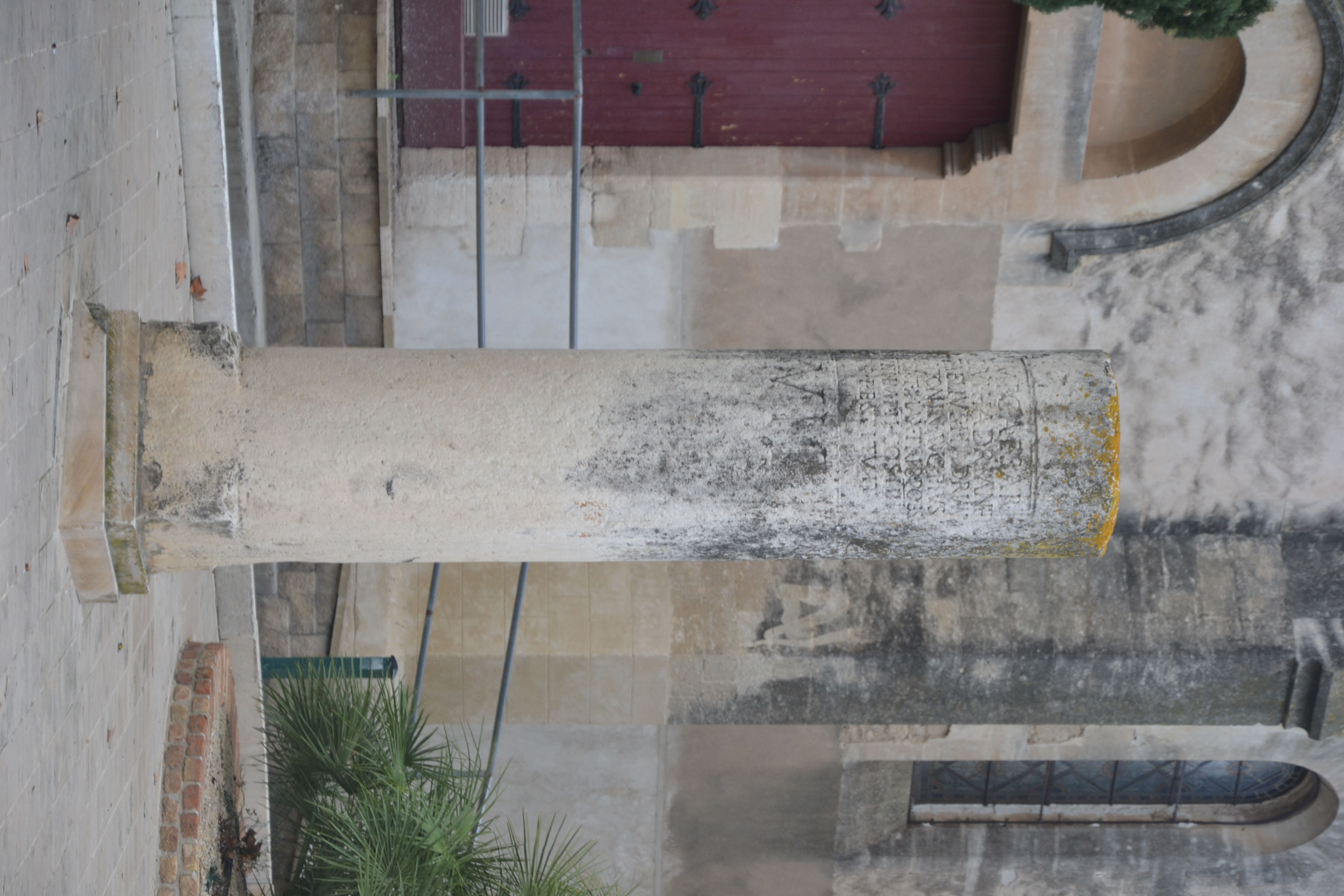 Borne milliaire d'Antonin-le-Pieux