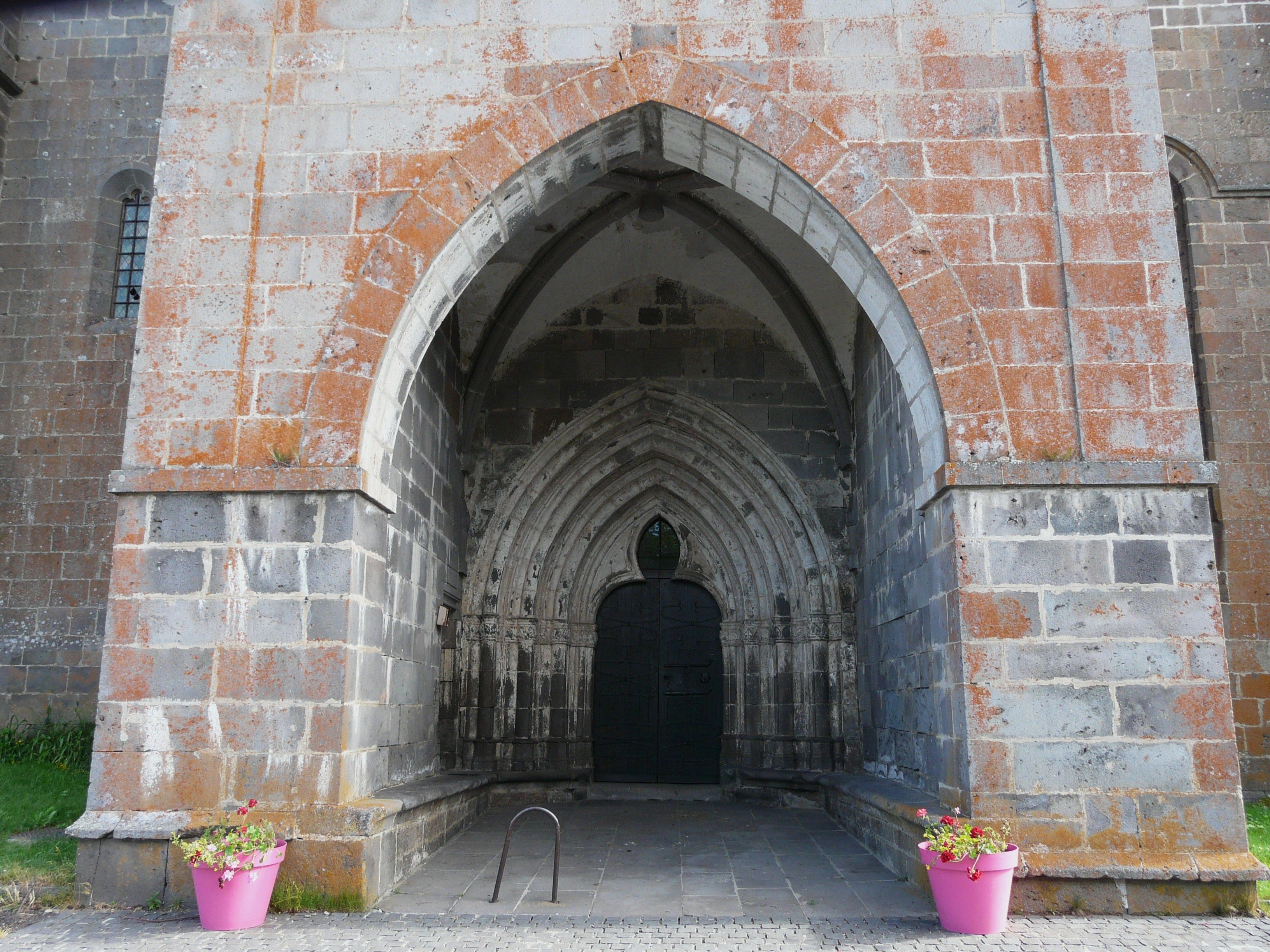 Eglise Saint-Bonnet de Chastreix