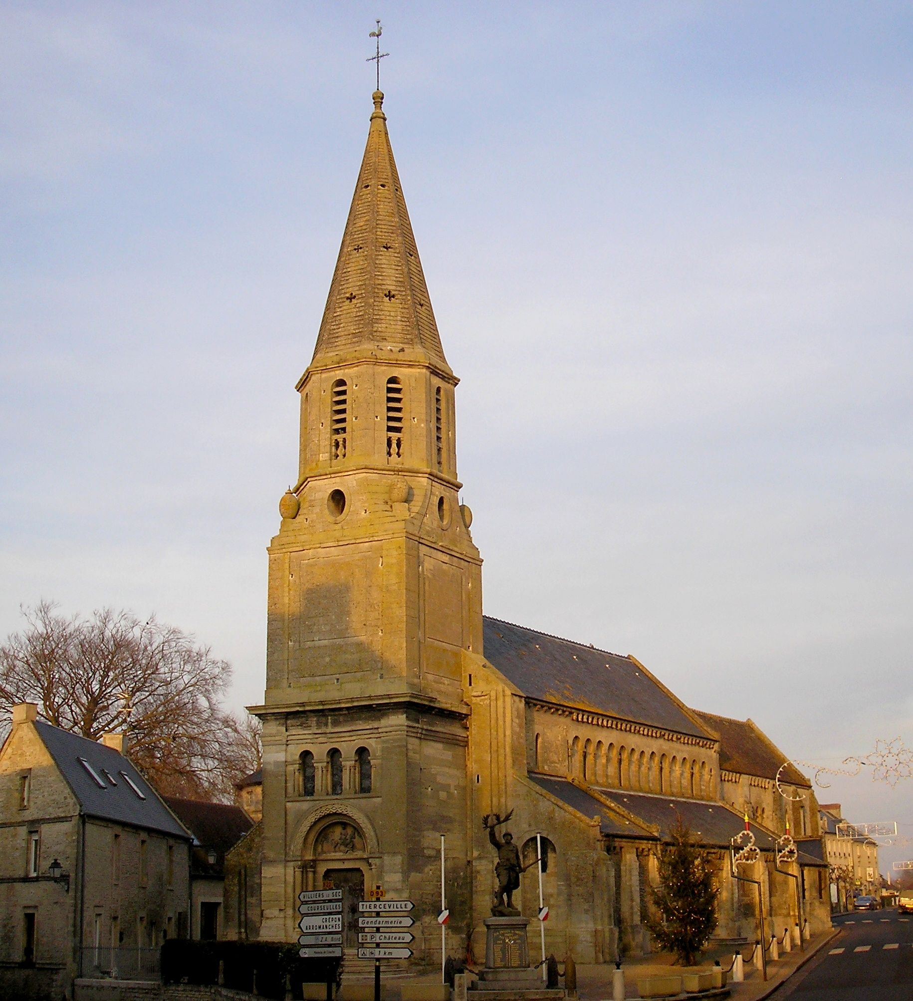 Église Saint-Martin de Creully