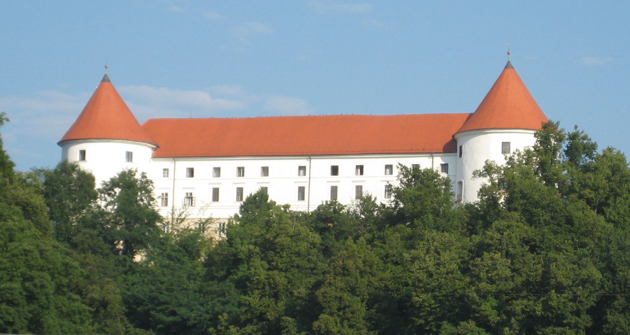 Mokrice Castle