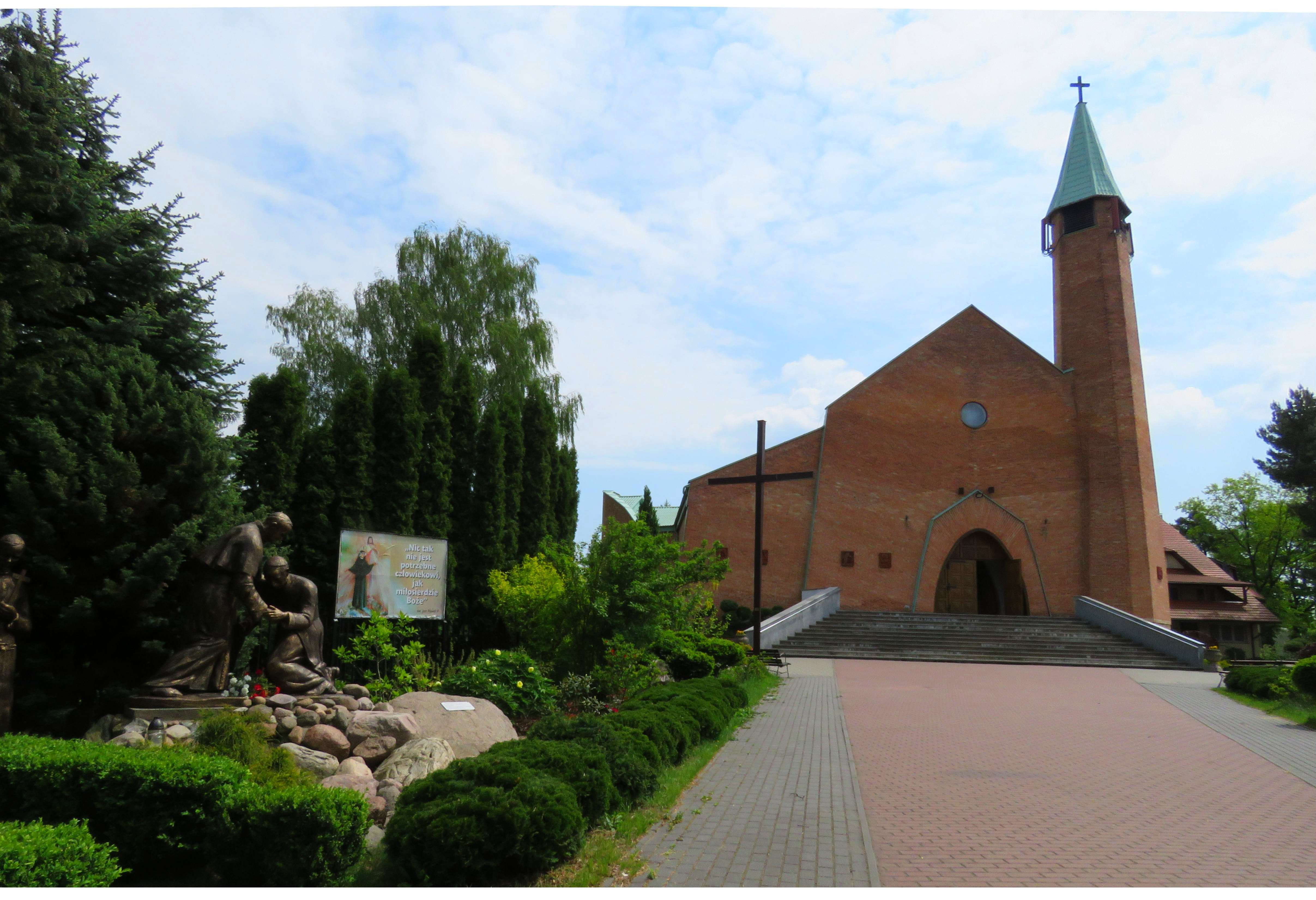 Parafia NMP Matki Kościoła w Otrębusach