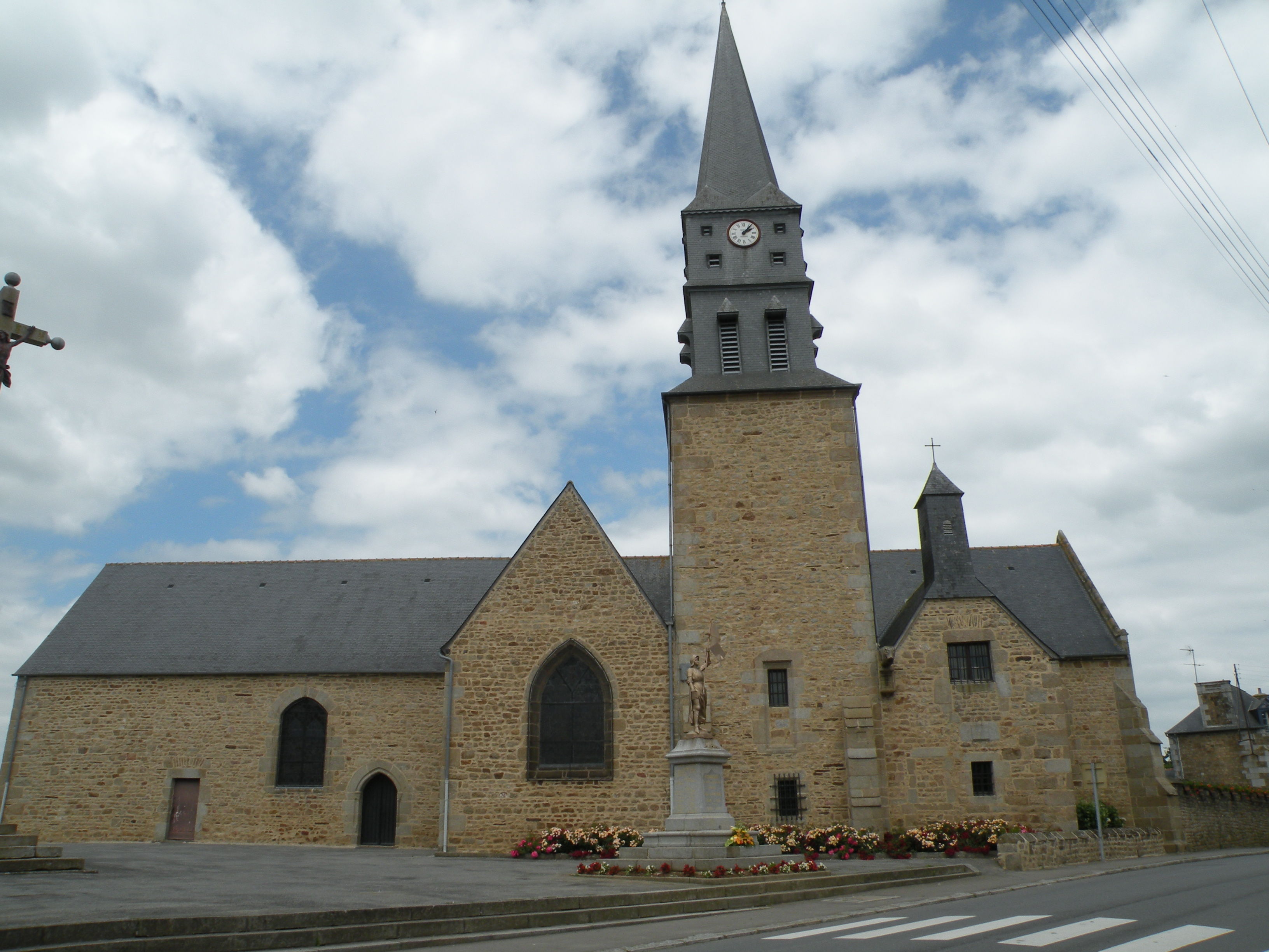 Eglise Sainte-Anne de Romagne