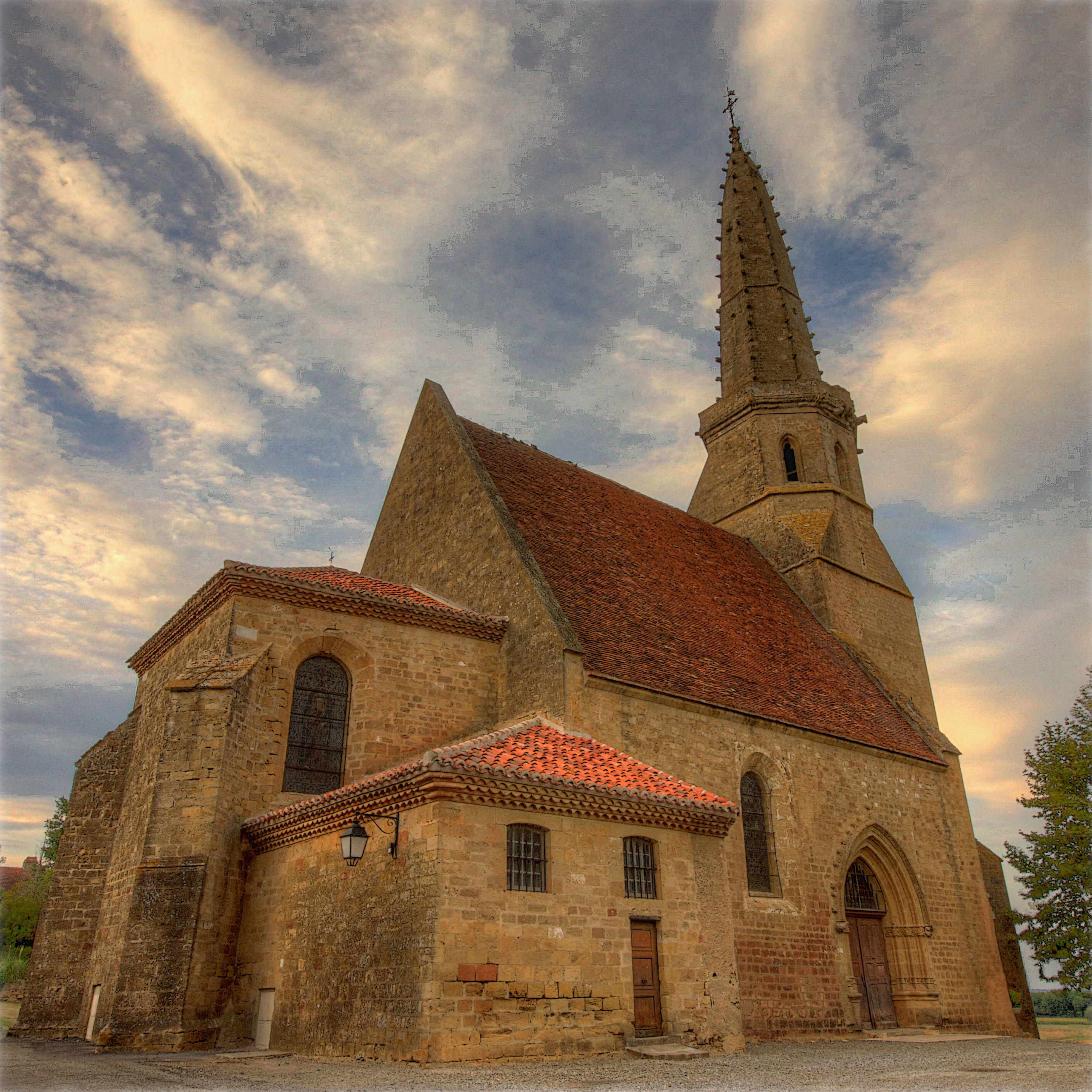 Eglise de la Nativite-de-la-Sainte-Vierge d'Auriebat