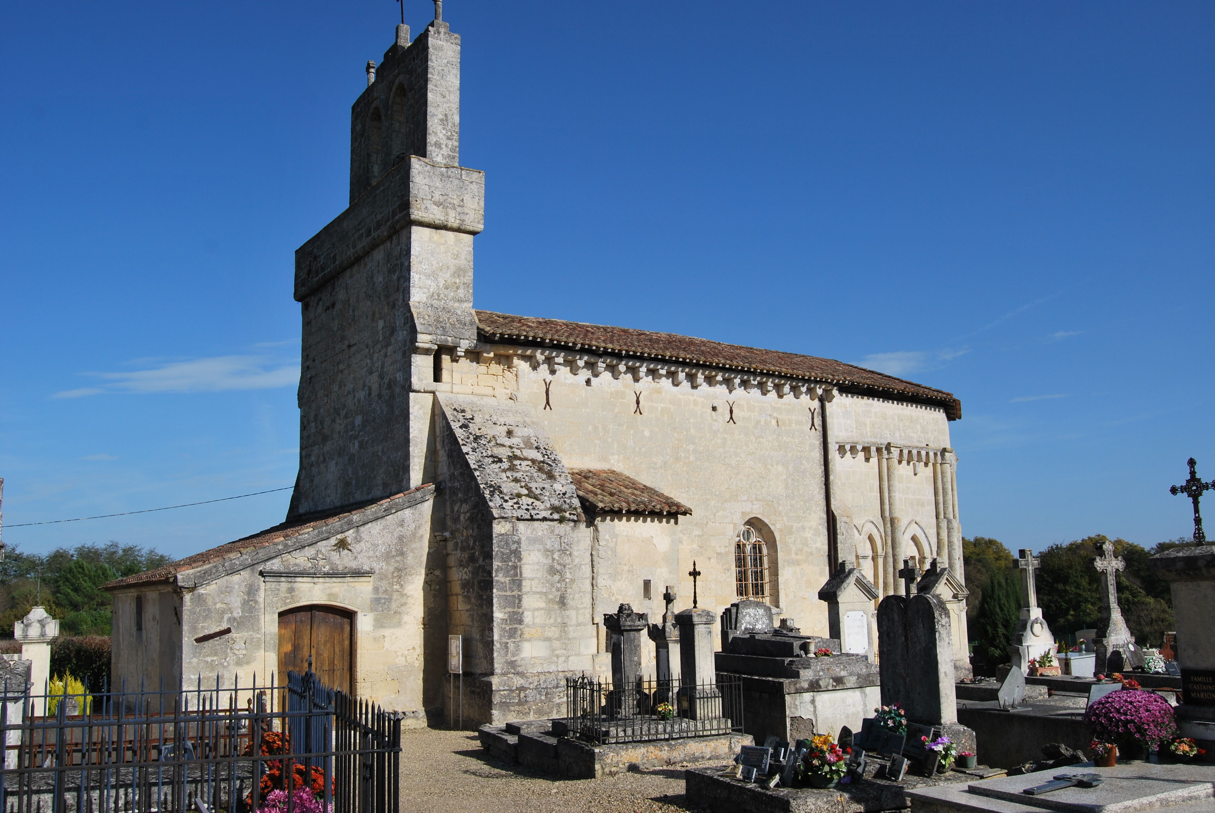 eglise Saint-Saturnin de Camarsac