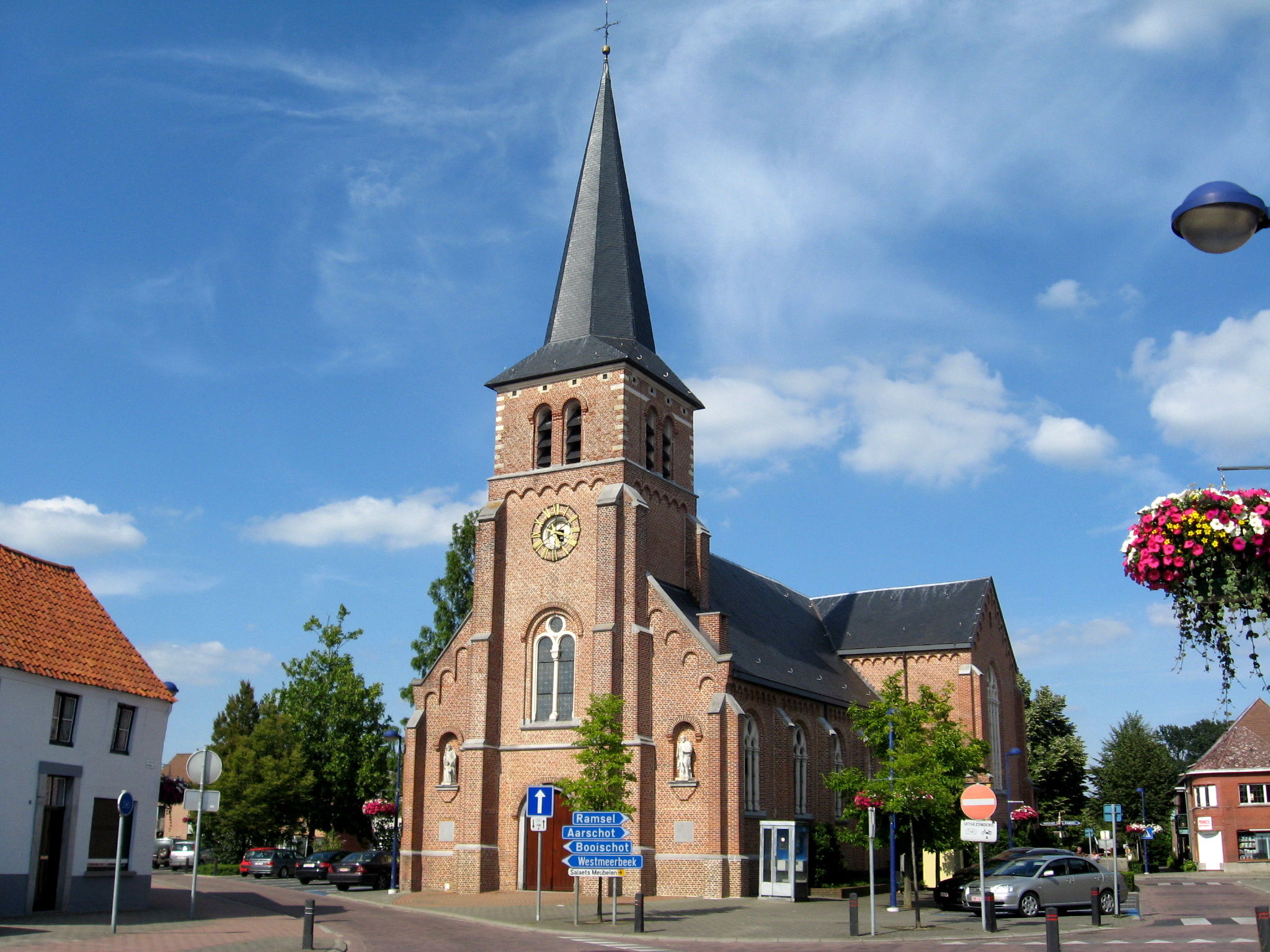 Sint-Adrianuskerk