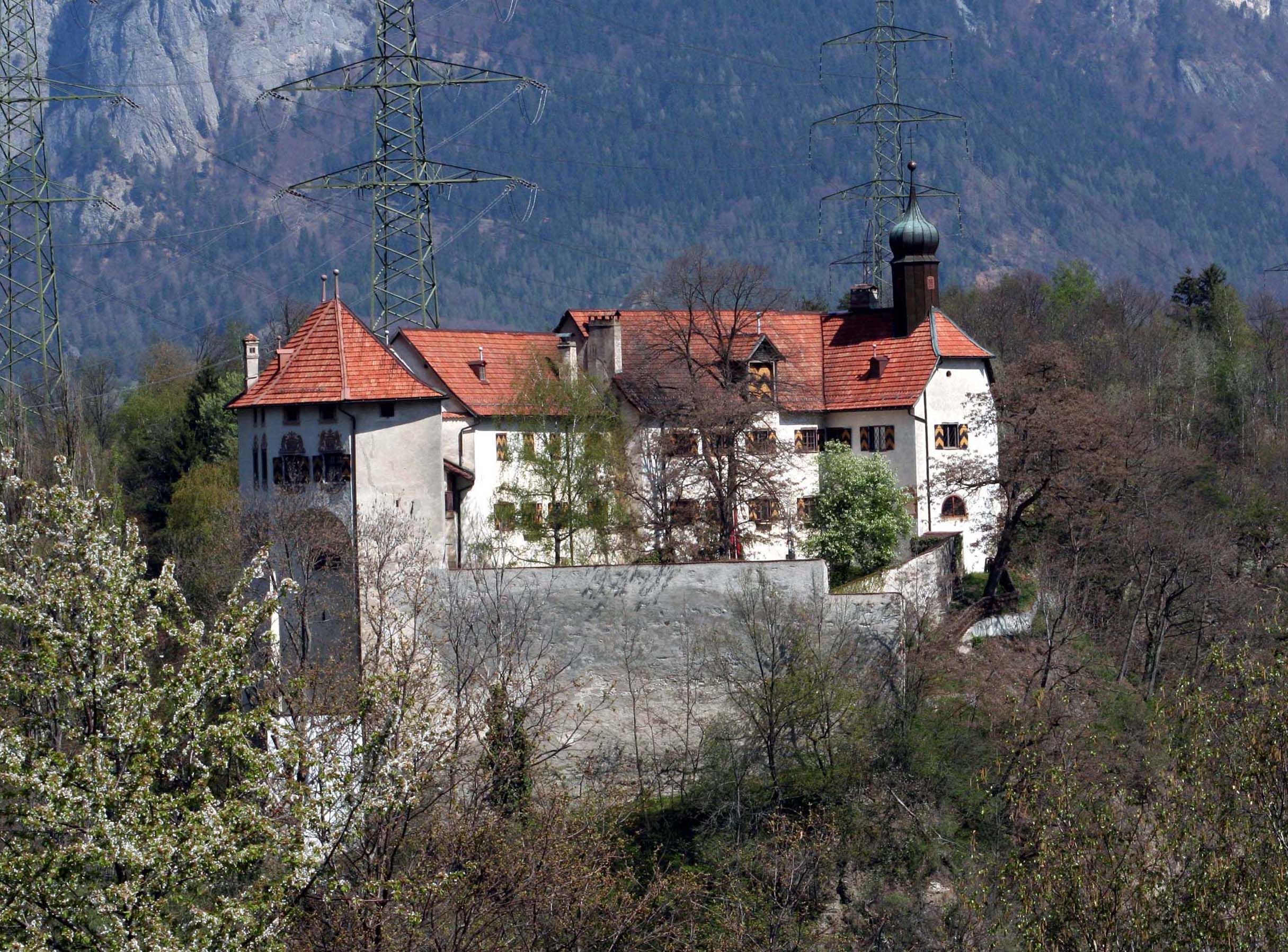 Rhazuns Castle