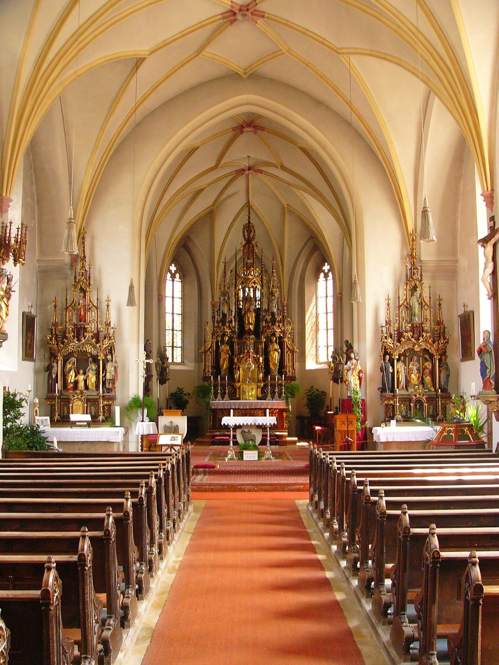 Katholische Pfarrkirche Mariä Himmelfahrt