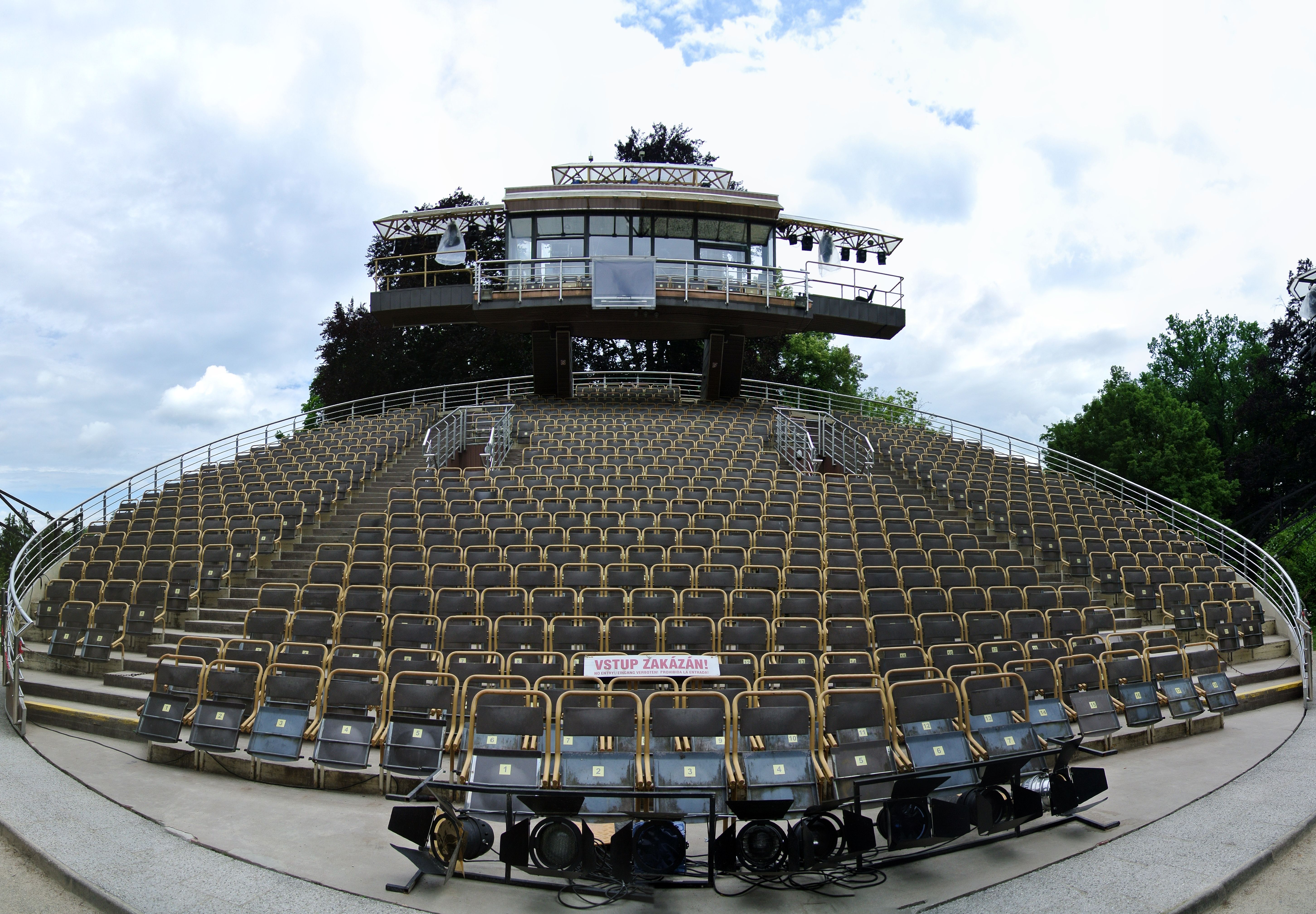 Rotating Amphitheatre
