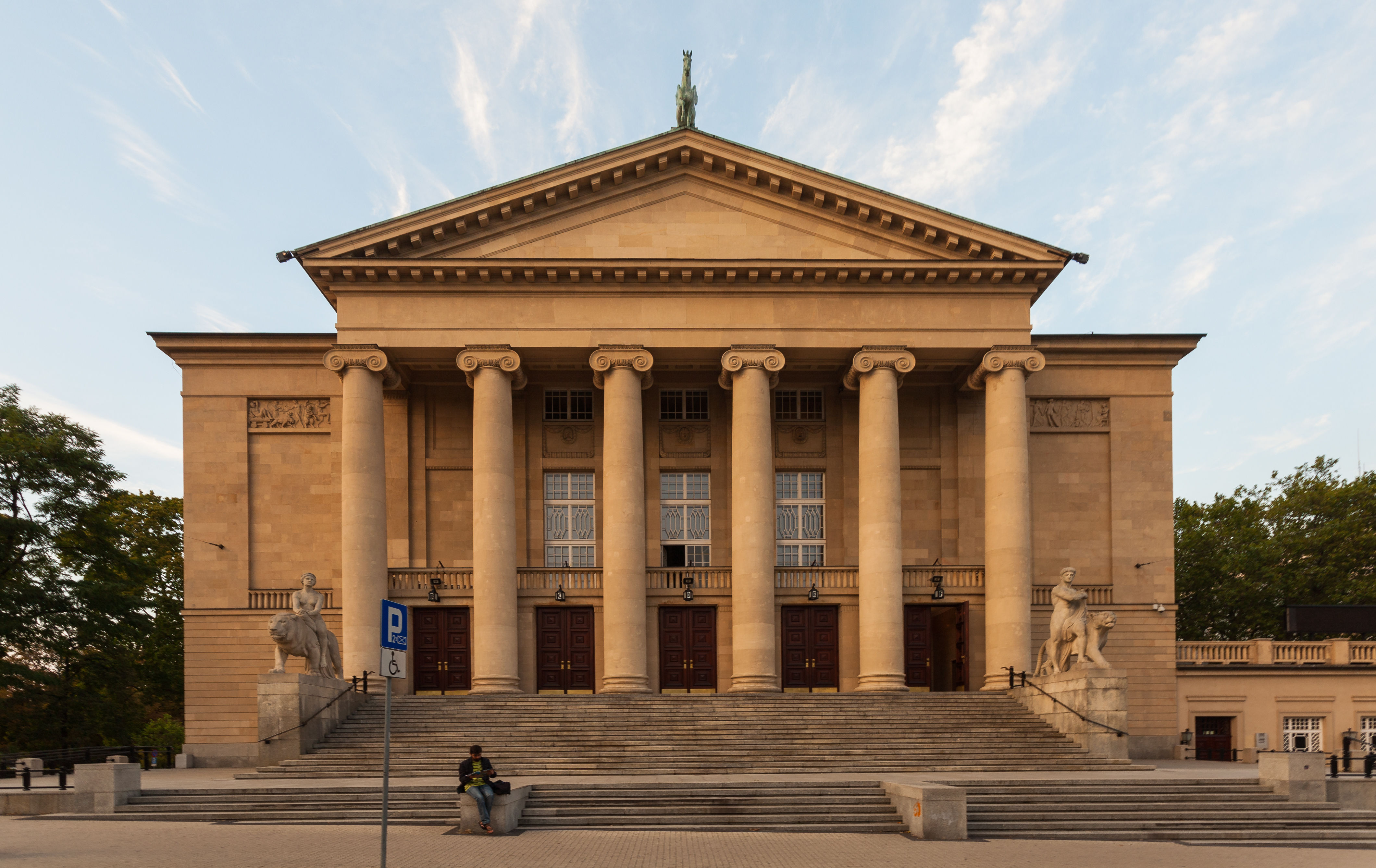 Teatr Wielki im. Stanislawa Moniuszki