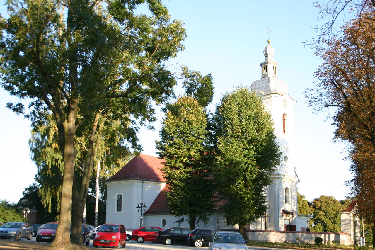 Parafia Świętych Apostołów Andrzeja i Jakuba w Pawłowiczkach
