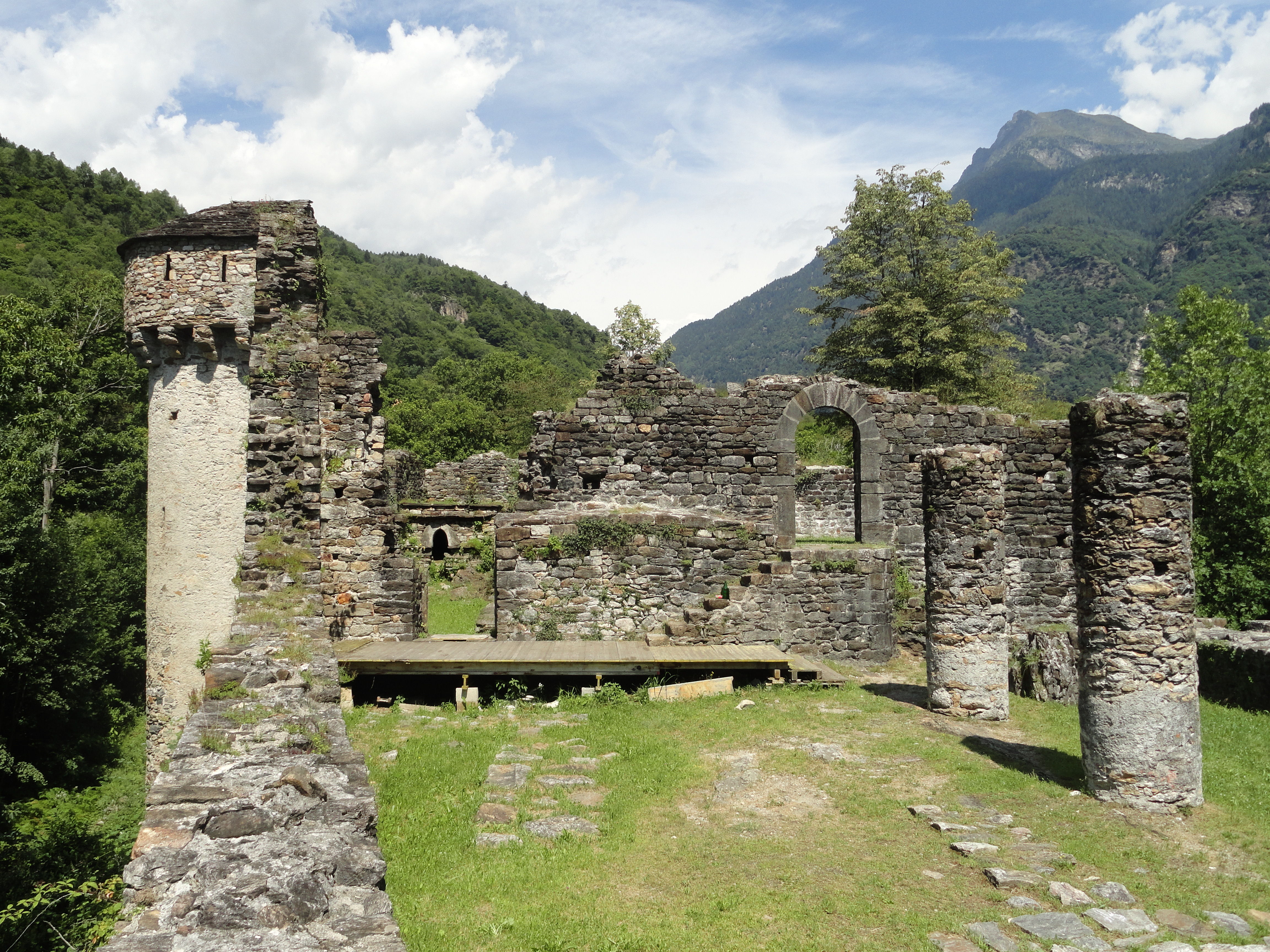 Castello di Serravalle