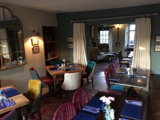 Cat and Custard Pot Inn