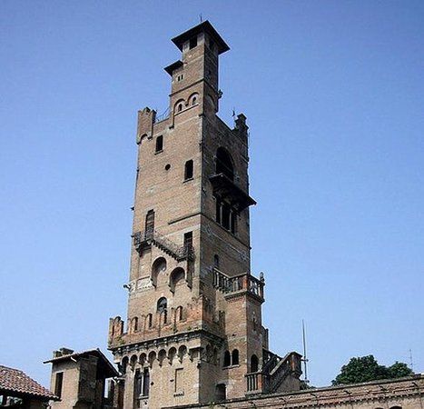 Torrione, revival neo-medievale