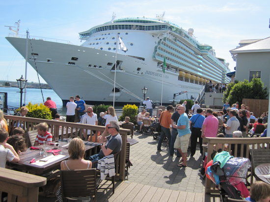 The Quays Bar and Restaurant