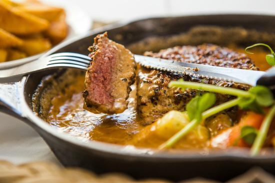 Amado Hotel Restaurant