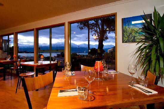 Green Dolphin Restaurant & Bar