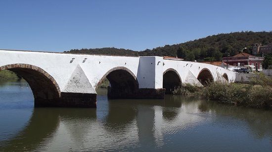 Restaurante e Alojamento Ponte Romana