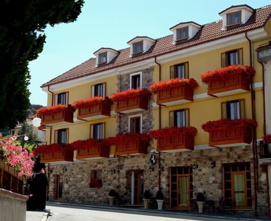 Hotel Ristorante Cavallino Bianco