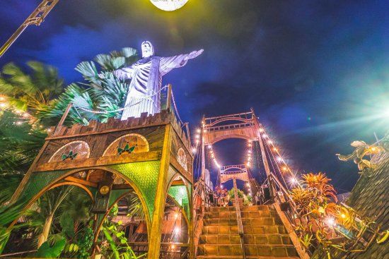 La Favela Bar Y Restaurant