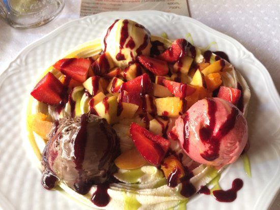 Szarcsa Csarda es Fogado