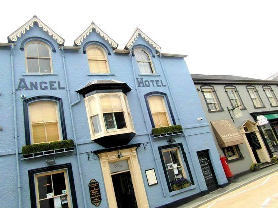 Angel Inn and Capel Bach Bistro