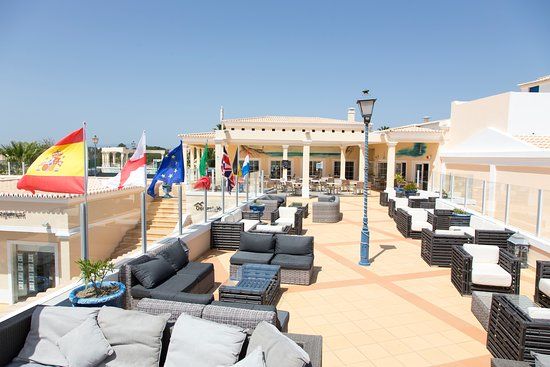 Lighthouse Grill & Bar