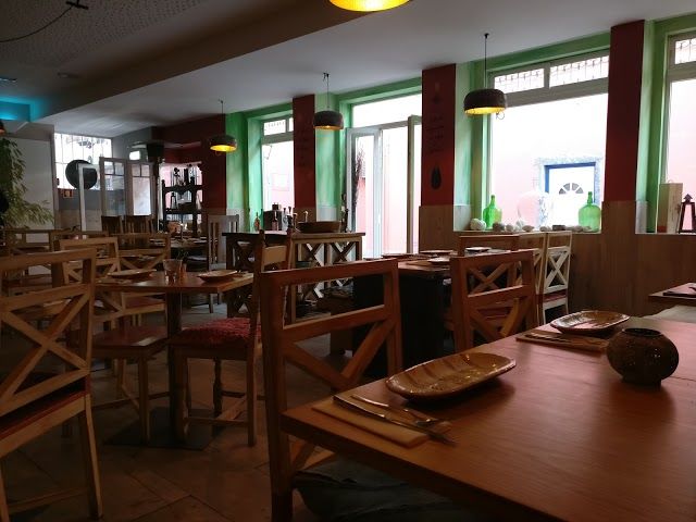 Cafe Galeria House of Wonders