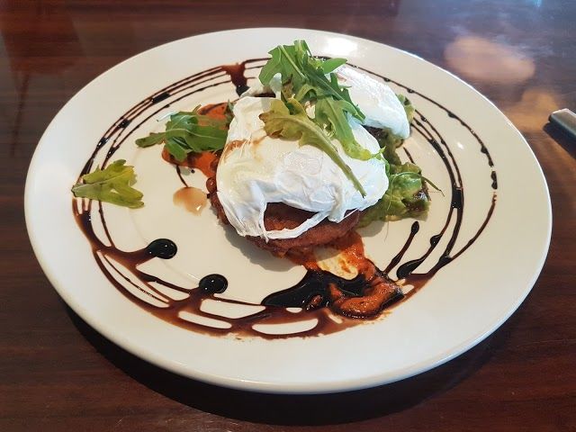 Sarin's Restaurant & Bar