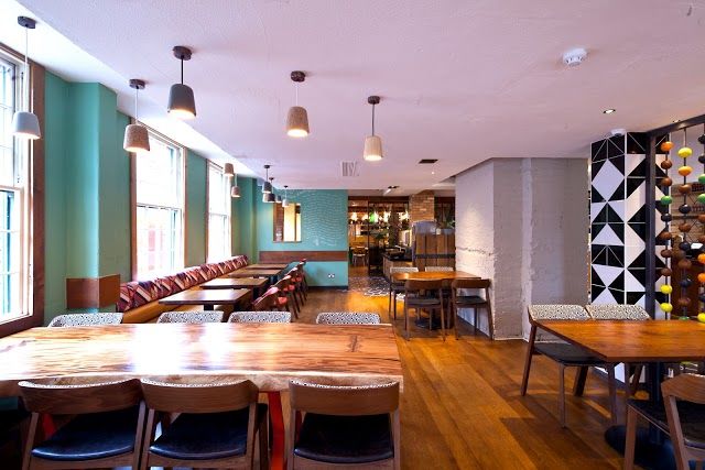 Nando's