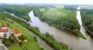 Zusammenfluss Moldau Elbe