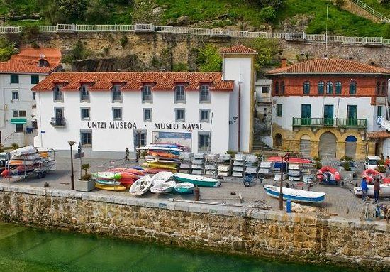 Euskal Itsas Museoa-Museo Marítimo Vasco