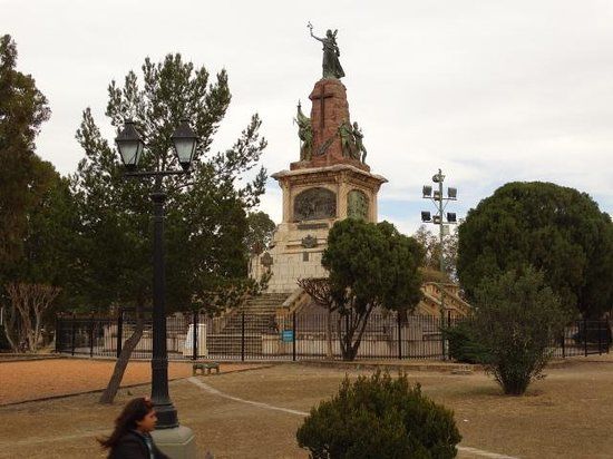 20 de Febrero Monument