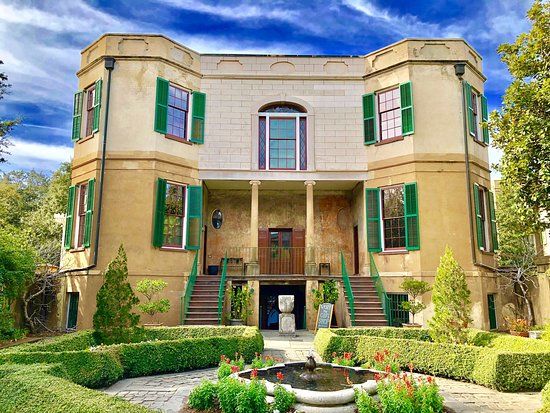 Owens-Thomas House & Slave Quarters