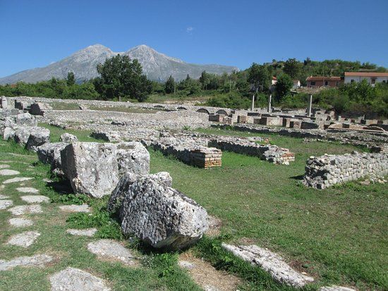 Area Archeologica di Alba Fucens