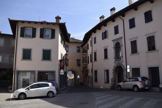 Porta Gemona o Portonat