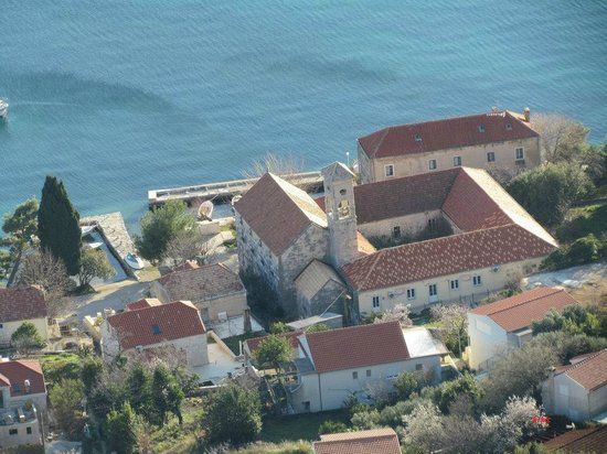 Hrvatski Dom Viganj Kuvenat