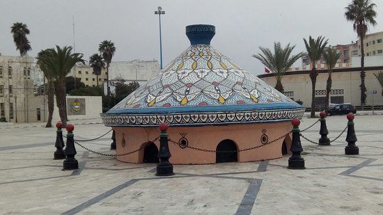 Le Plus Grand Tajine Du Monde