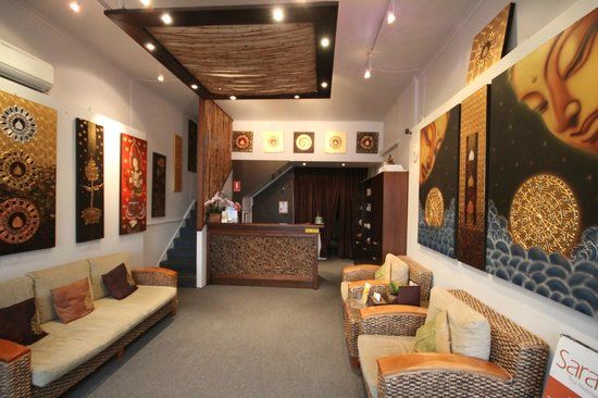 SaraDar Therapeutic and Thai Massage & Art Gallery